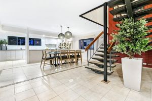 7 Bedroom Gold Coast Luxury Waterfront Home with Pool sleeps 20 - Accommodation Cairns